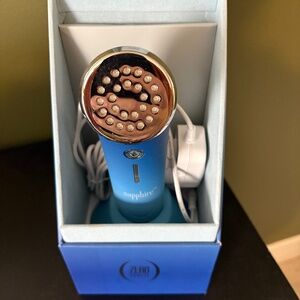 Sapphire Blue Zero Gravity Facial Treatment